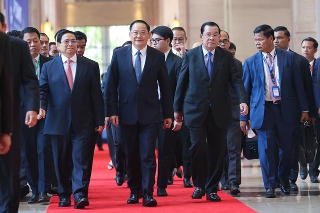 Viet Nam, Laos, Cambodia agree to boost economic connectivity - Ảnh 1.