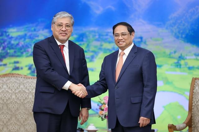 Prime Minister urges Viet Nam, Philippines to raise bilateral trade to US$10 bln - Ảnh 1.